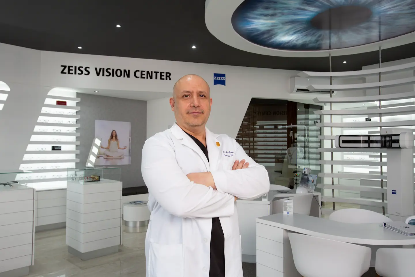 ZEISS VISION CENTER QUERÉTARO by Dr. Aliver. La mejor óptica en Querétaro para el cuidado de tu visión.